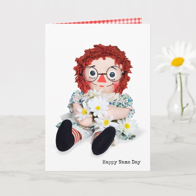 Tarjeta Nombrar muñeca de trapo y ramo de margarita (Planta pequeña)