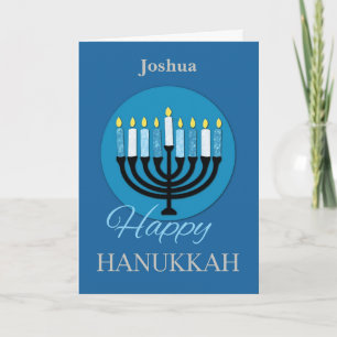 Tarjeta Nombre personalizado Hanukkah Menorah en azul oscu
