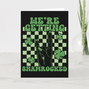 Tarjeta Nos están Shamrockeando Día de San Patricio Chelor