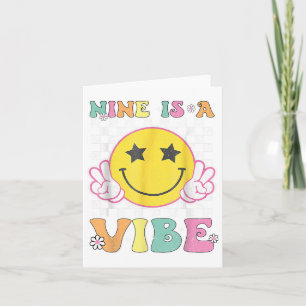 Tarjeta Nueve Es Un Vibe Noveno Cumpleaños Groovy Sonríe C