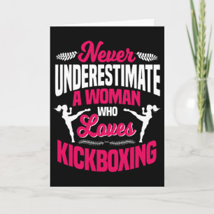 Tarjeta Nunca Subestimes A Una Mujer Que Ama Kickboxing K
