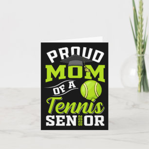 Tarjeta Orgullosa Mamá De Un Típico De Tenis De Graduación