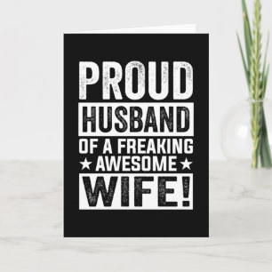 Tarjeta Orgulloso esposo de una esposa increíblemente impr