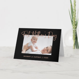 Tarjeta Oro rosa Script First Mother's Day Photo