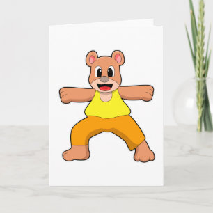 Tarjeta Oso en yoga en posición de pie