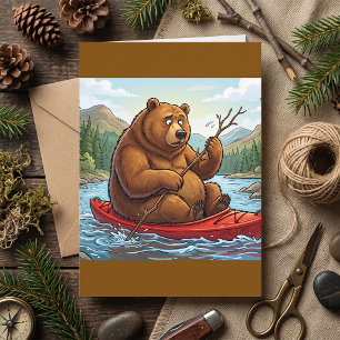 Tarjeta Oso Pardo Divertido en Kayak Dibujo Animado