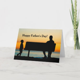 Tarjeta Padre e hijo al atardecer Día Único de los Padres