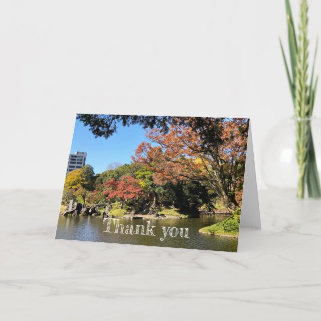 Tarjeta Paisaje de árboles coloridos en el jardín japonés (Anverso)