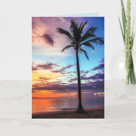 Tarjeta Palmera tropical de la puesta del sol de la playa