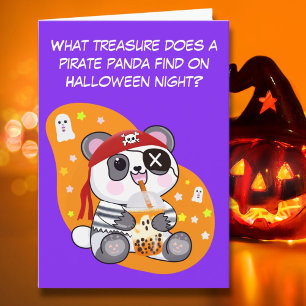Tarjeta Panda Pirata Kawaii de Halloween Bebiendo Té Boba