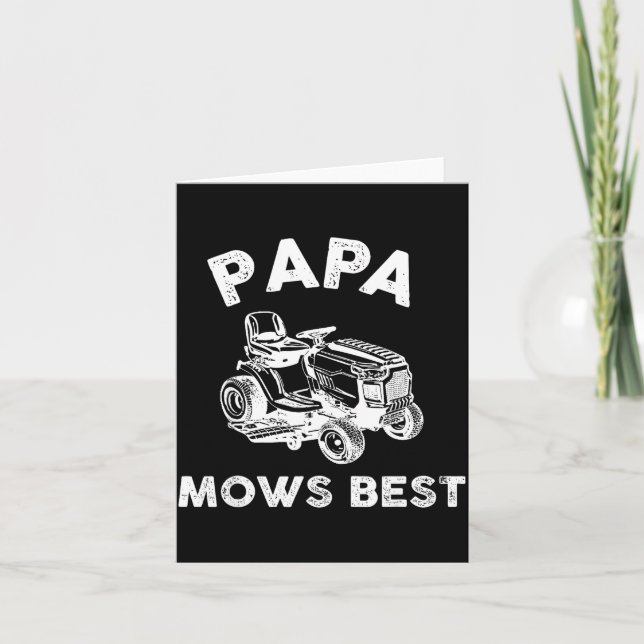 Tarjeta Papa Mows Funny Lawn Mower Father's Day Grandpa  (Anverso)