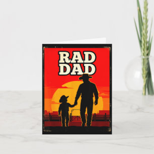 Tarjeta Papá radical padre e hijo rodeo oeste atardecer