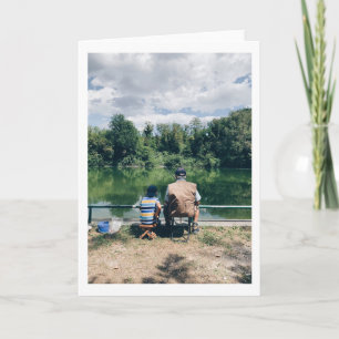 Tarjeta Papá y tu hijo pescando en el lago tu propia foto