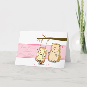 Tarjeta Pareja de erizos de dibujos animados lindos enamor