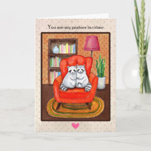 Tarjeta Pareja de mapaches lindos cómplices amor divertido