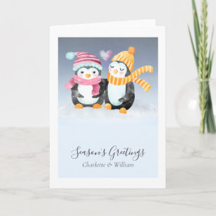 Tarjeta Pareja de pingüinos lindos con sombreros sentados