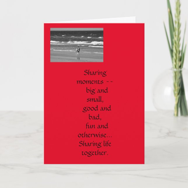 Tarjeta Pareja enamorada en el Día de San Valentín camina  (Anverso)