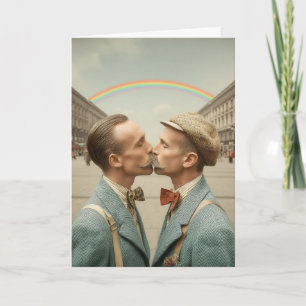 Tarjeta Pareja Vintage se besa bajo el arcoíris