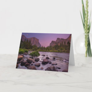 Tarjeta Parque nacional de Yosemite en la oscuridad