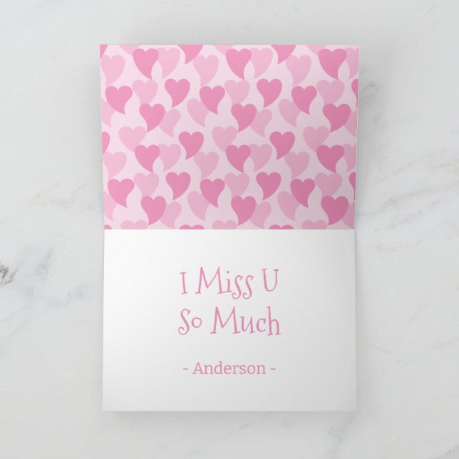 Tarjeta Patrón sin problemas de los corazones rosados (Interior)