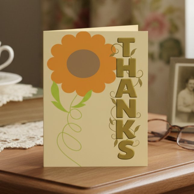 Tarjeta Peach and Gold With Orange Flower Thank You Card (Big flower, bold thanks. A cozy card for heartfelt appreciation. Orange and gold combination.)