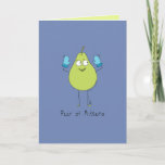 Tarjeta Pear Mittens - Funny Pear Pun Card<br><div class="desc">¡Envía orgullosamente tu nueva pera de mitones a alguien que amas! ¡No te olvides de escribir por dentro! La tarjeta tiene un color contrastante en el interior que es fácil de escribir.</div>