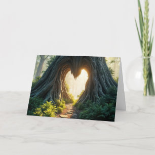 Tarjeta Pensando en ti por el tronco del corazón en el árb