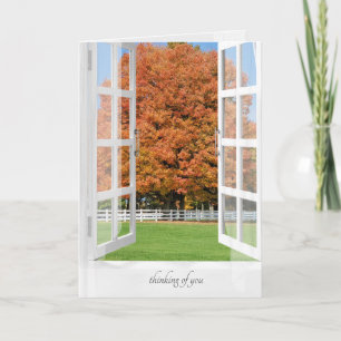 Tarjeta pensando en tu árbol de otoño en ventana