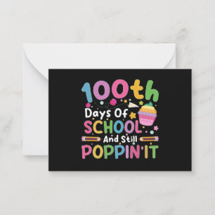 Tarjeta Pequeña 100 Días De Escuela Y Niña Todavía Poppin'