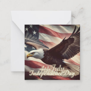 Tarjeta Pequeña Águila del 4 de julio con bandera americana