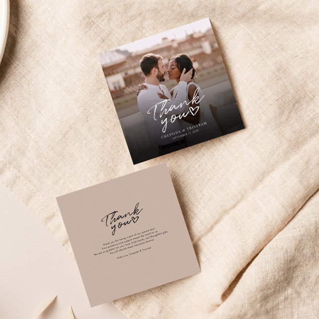 Tarjeta Pequeña Boda con letras de mano y fotos modernas gracias (Elegant Photo Wedding Tan Thank You Mini Card)