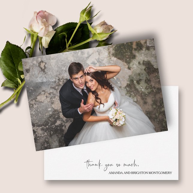Tarjeta Pequeña Boda de imágenes con guión elegante (Wedding flat thank you notes with your photo on front and your message and names on the back)