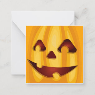 Tarjeta Pequeña Calabaza tallada sonriendo diseño de Halloween