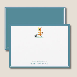 Tarjeta Pequeña Chico Jirafa Lindo Jugando Fútbol Baby Shower