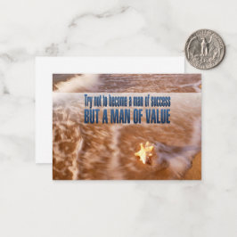 Tarjeta Pequeña Cita Inspiradora "Conviértete en un hombre de valo