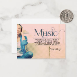 Tarjeta Pequeña Cita Inspiradora de Victor Hugo "Música"