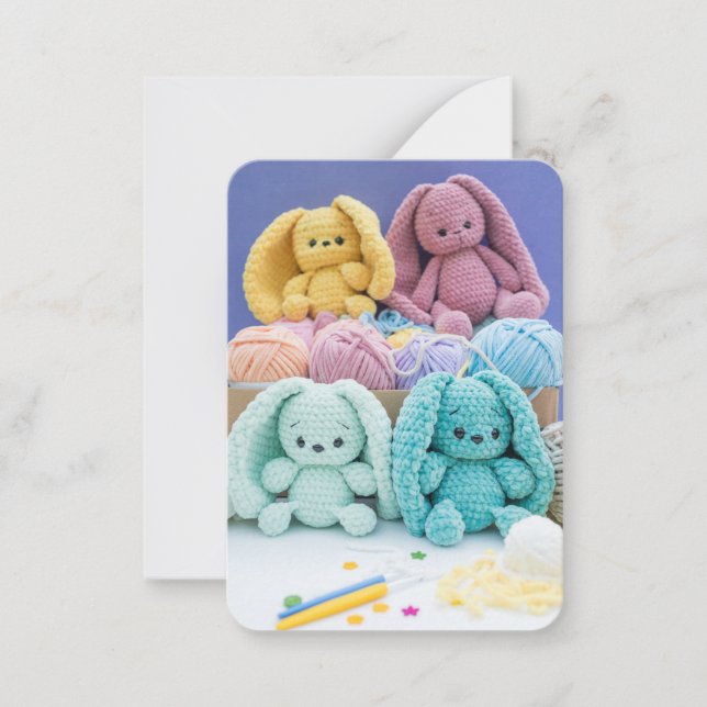 Tarjeta Pequeña Crochet Bunny Friends – Cozy Yarn Aesthetic (Anverso)