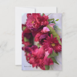 Tarjeta Pequeña Daisy rosa bonito y corona de tulipanes