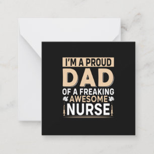 Tarjeta Pequeña Día del Padre Orgulloso Padre de una Enfermera