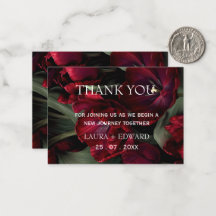 diseño de boda floral borgoña con vino rico