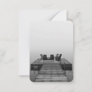 Tarjeta Pequeña Dock en la niebla