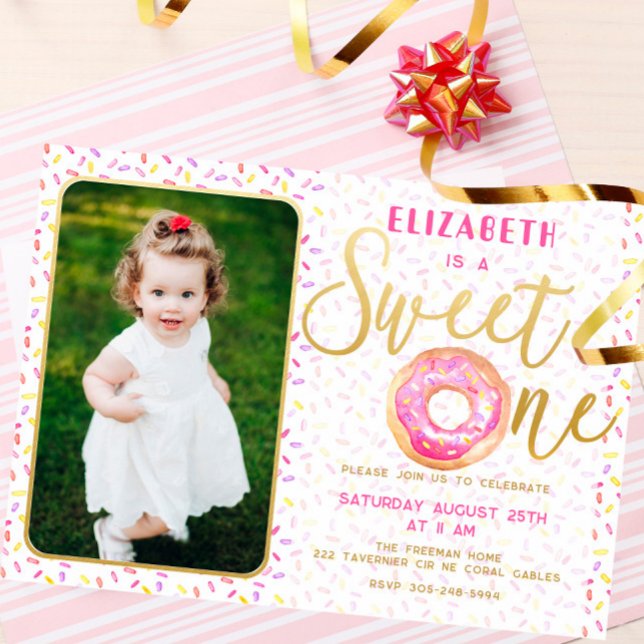 Tarjeta Pequeña Dulce cumpleaños Chica de un donut con foto (Subido por el creador)
