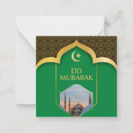 Tarjeta Pequeña Eid Mubarak en un fondo verde
