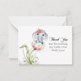 Tarjeta Pequeña Elefante lindo en las flores de Petales gracias