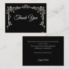Tarjeta Pequeña Elegante agradecimiento de boda gótica en blanco y