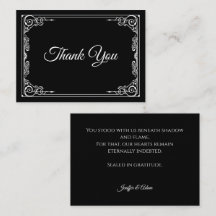 Elegante agradecimiento de boda gótica en blanco y
