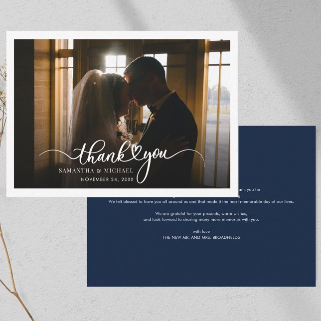 Tarjeta Pequeña Elegante Boda manuscrito. Gracias. (Wedding Photo Script Navy Blue Thank You Note Card)