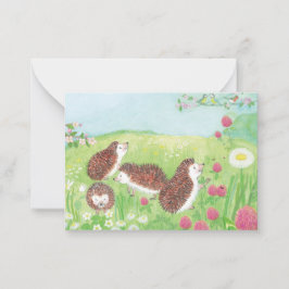 Tarjeta Pequeña Erizo joven en la pradera