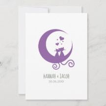 Gatitos románticos en pareja en la luna en púrpura