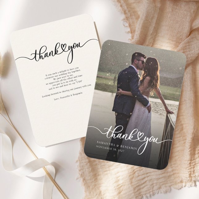 Tarjeta Pequeña Gracias a los Bodas modernos con foto a mano (Wedding Day Photo Modern Rounded Corner Thank You Notecard)